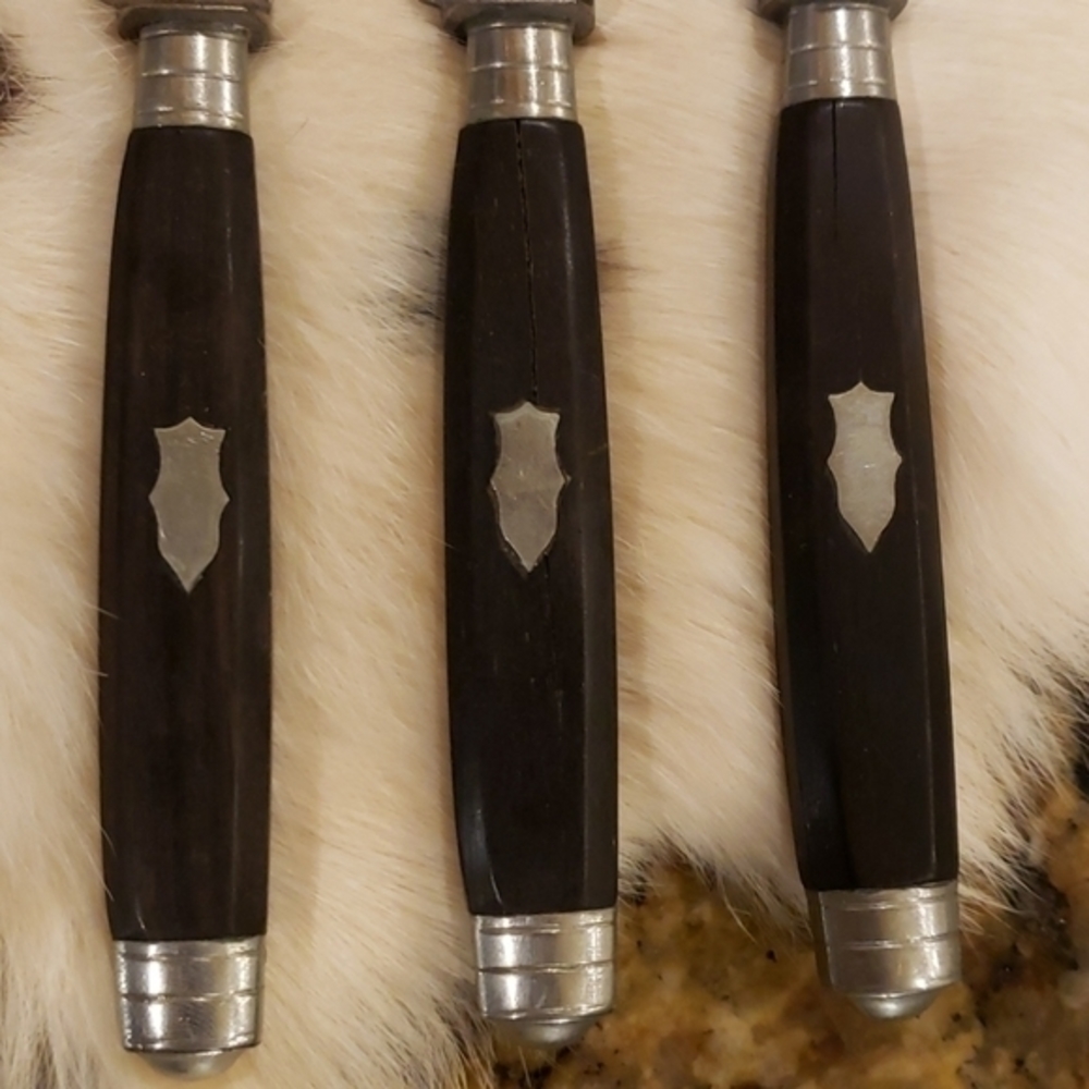 Vtg J Depirc Gembloix Set 12 Knives/Brass Holder - Picture 9 of 11
